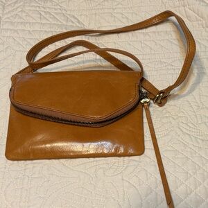 NWOT!!! HOBO Wink Crossbody Bag In Honey Leather
